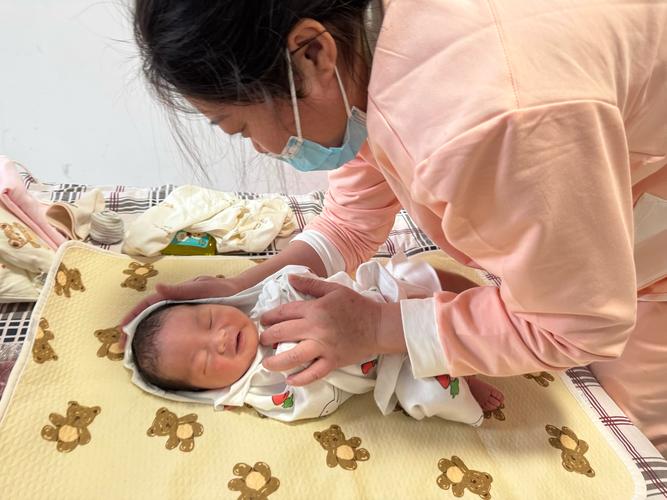 家政奶妈服务如何选择才靠谱?