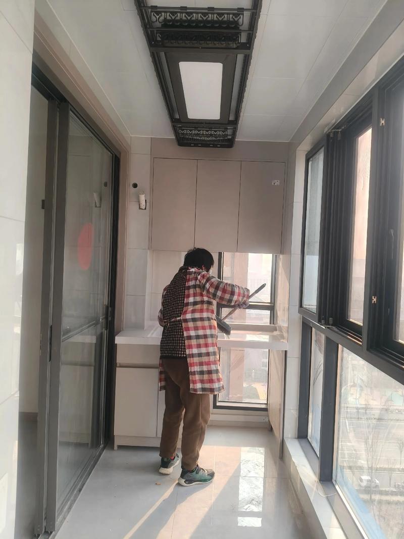 亦庄家政保洁哪家服务好？如何选择靠谱公司？