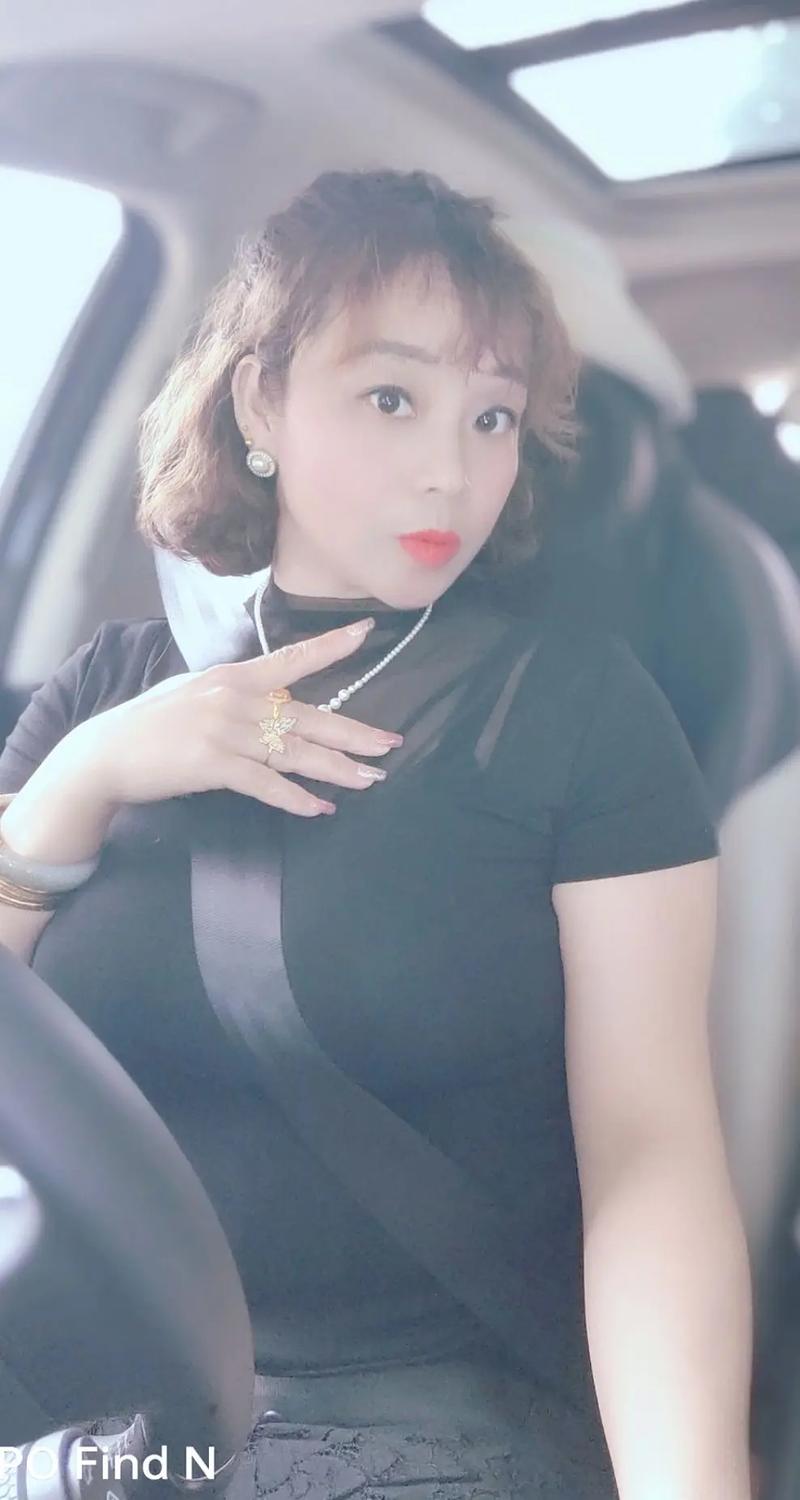小羽佳家政的电话是多少？如何快速联系预约服务？