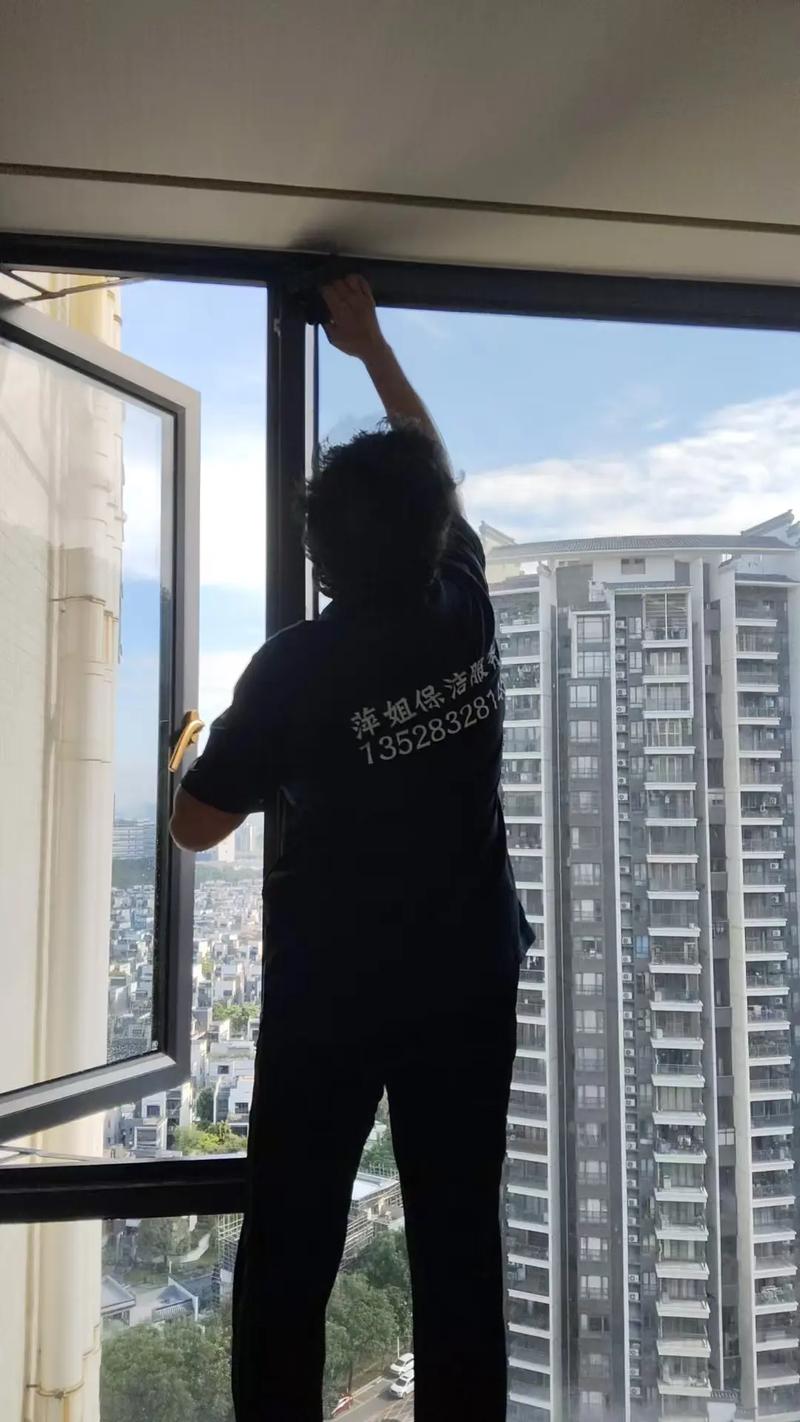 高级家政管理与服务，如何满足高端家庭的个性化需求？